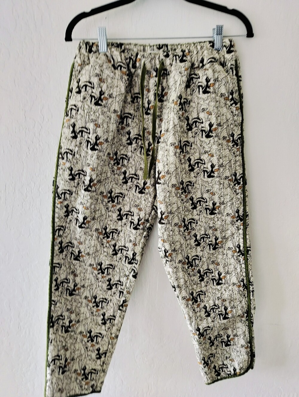 Disney Parks Bambi Flower Thumper Quilted Pants – Women’s Size Small